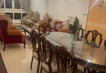 شقق للبيع - 3 غرف - بالدور 1