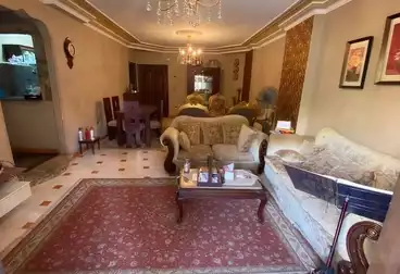 Furnished Apartment For sale - 5 rooms - floor 2