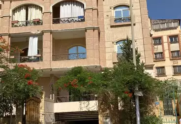شقق للبيع - 3 غرف - بالدور 1