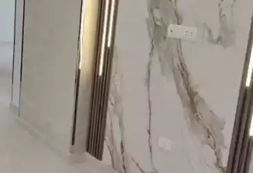 Apartments For sale - 2 rooms - floor 6