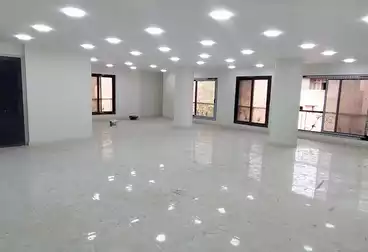 Administrative For rent - 5 rooms - floor 2