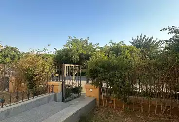 فلل للإيجار - 5 غرف