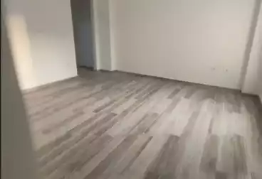 Apartments For rent - 3 rooms - floor 4