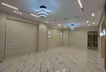 شقق للبيع - 3 غرف - بالدور 1