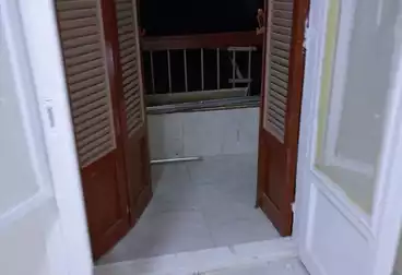 Apartments For sale - 2 rooms - floor 5