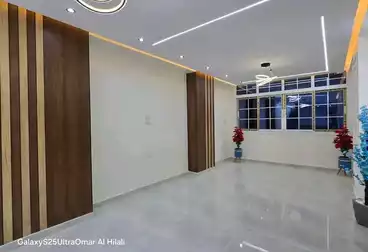 شقق للإيجار - 3 غرف - بالدور 3