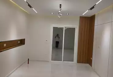 Apartments For sale - 3 rooms - floor 4