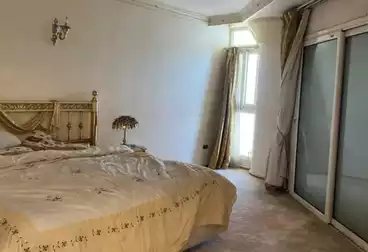Furnished Apartment For sale - 6 rooms - floor 12