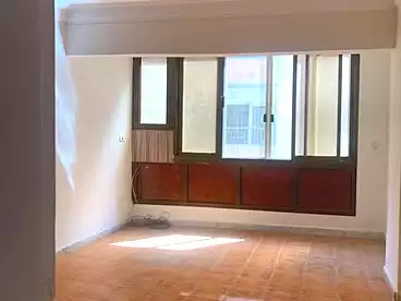 عقارات للبيع - 3 غرف - بالدور 3