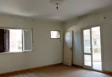 Apartments For sale - 3 rooms - floor 4
