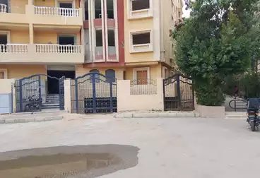 Apartments For sale - 4 rooms - floor 1