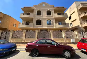 Apartments For sale - 3 rooms - floor 1