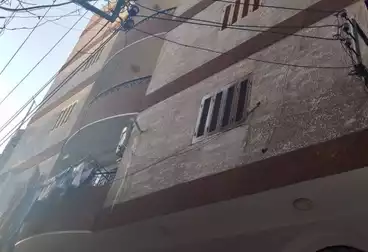 Building For sale - 3 rooms
