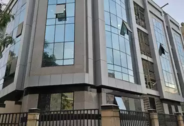 Corporate Branch For rent - 6 rooms - floor 5