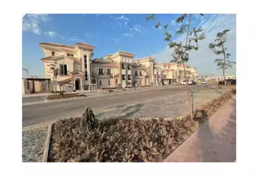 Apartments For sale - 3 rooms - floor 4