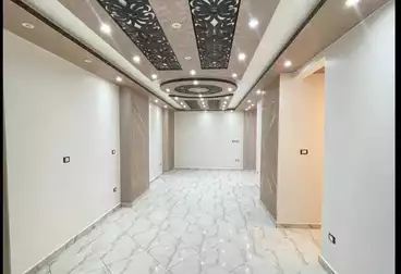 Apartments For sale - 3 rooms - floor 1