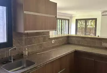 عقارات للإيجار - 3 غرف - بالدور 0