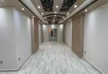 شقق للبيع - 3 غرف - بالدور 1