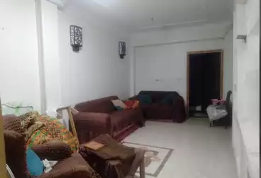 House / Home For sale - 4 rooms