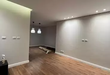 Apartments For sale - 3 rooms - floor 1