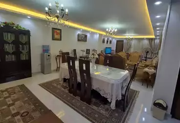 Apartments For sale - 3 rooms - floor 9