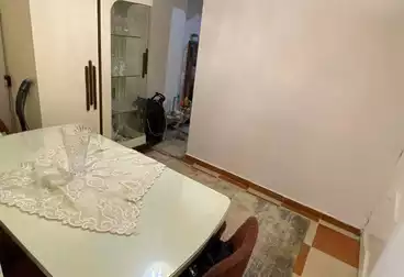 Apartments For rent - 2 rooms - floor 9