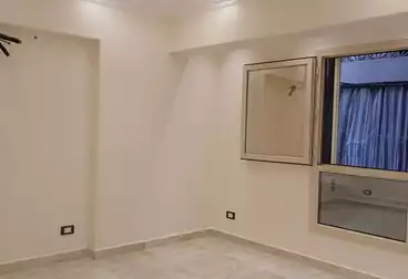 Apartments For sale - 3 rooms - floor 1