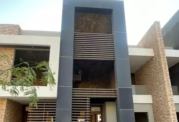 Town House For sale - 4 rooms