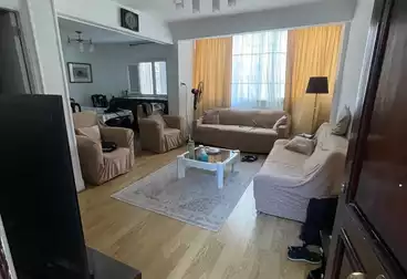 عقارات للبيع - 3 غرف - بالدور 4