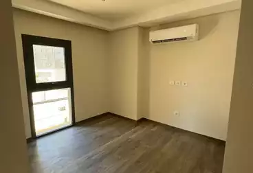 Apartments For sale - 1 rooms - floor 1
