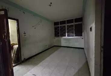 Apartments For sale - 2 rooms - floor 5