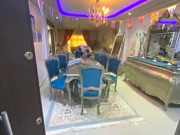 شقق للبيع في شارع الزهور، البيطاش، 140 متر