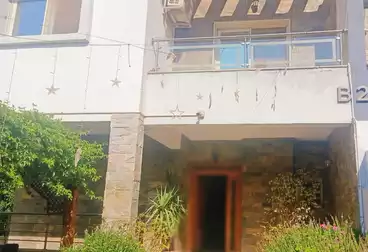 توين هاوس للإيجار - 4 غرف