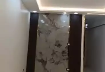 Apartments For sale - 2 rooms - floor 5