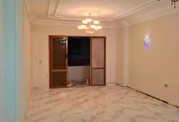 شقق للبيع - 3 غرف - بالدور 0