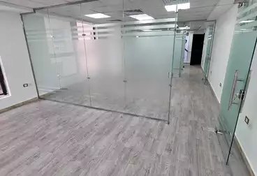 إداري للإيجار - 4 غرف - بالدور 3