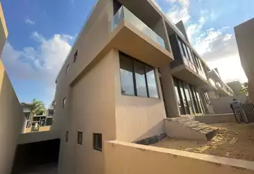 فلل للبيع - 6 غرف