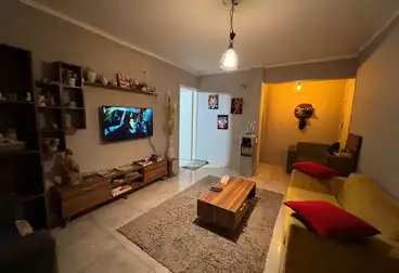 شقق للبيع - 2 غرف - بالدور 7