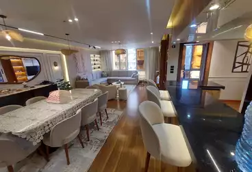 شقق للإيجار - 3 غرف - بالدور 8