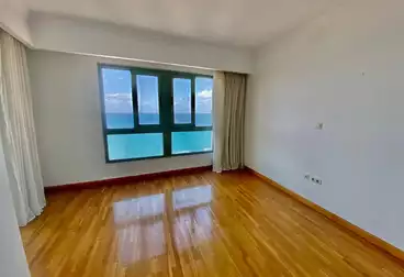 Apartments For sale - 3 rooms - floor 5