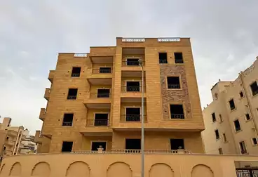 شقق للبيع - 3 غرف - بالدور 1