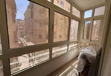 Apartments For sale - 3 rooms - floor 2