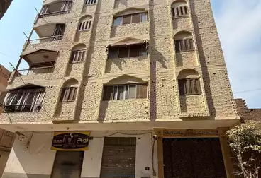 Building For sale - 3 rooms