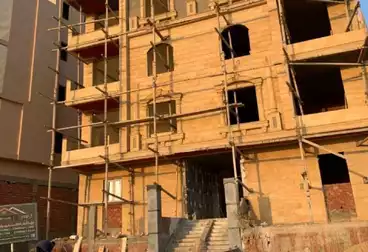 Apartments For sale - 4 rooms - floor 1