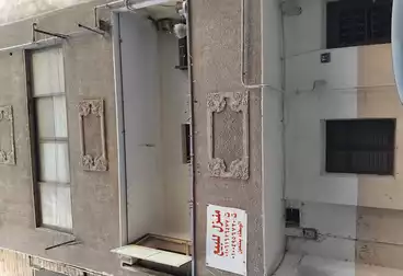 منزل / بيت للبيع - 9 غرف