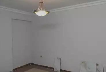 Apartments For sale - 3 rooms - floor 1