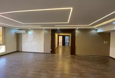 عقارات للبيع - 3 غرف - بالدور 10