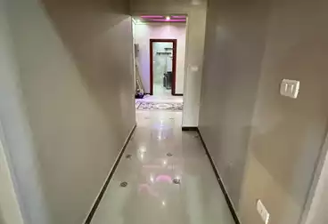 شقق للبيع - 5 غرف - بالدور 2