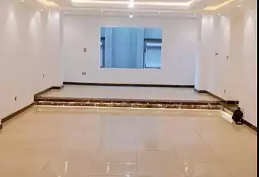 Apartments For sale - 4 rooms - floor 9