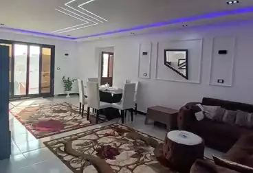 روف للبيع - 4 غرف - بالدور 9